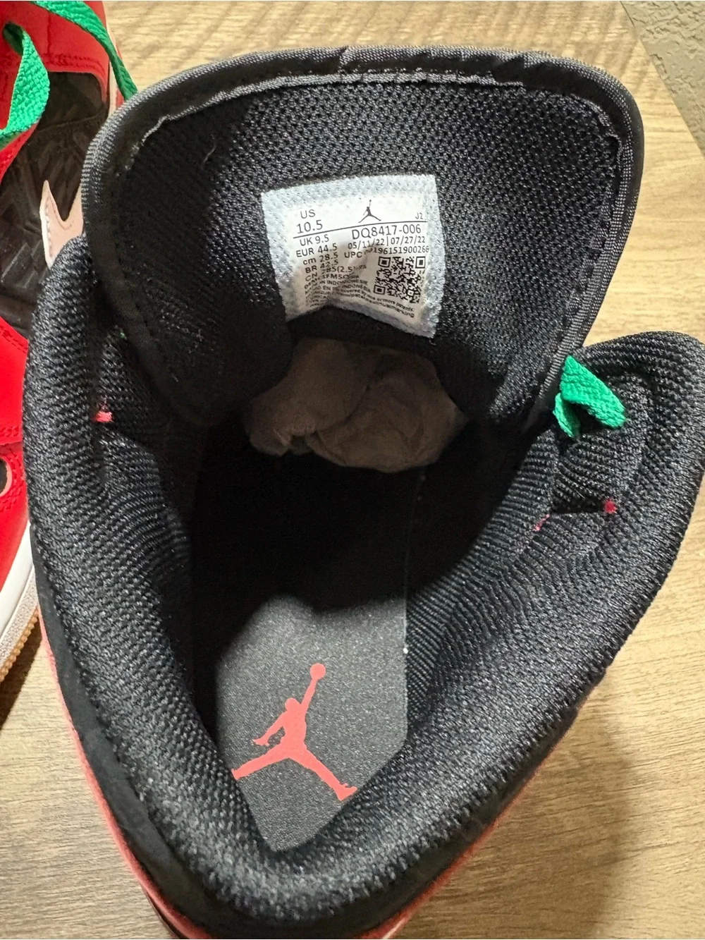 Air Jordan 1 Mid SE Christmas Men’s 10.5 Near DS